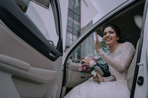 car service in a romantic wedding day