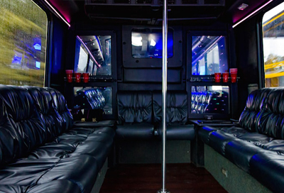 limo bus interior amenities